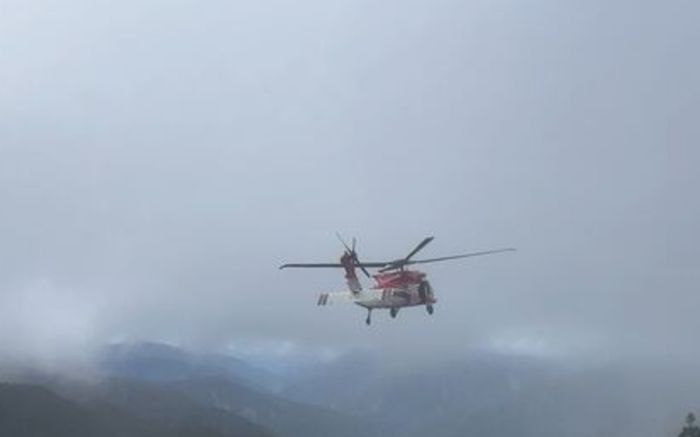 Nữ du khách 50 tuổi ngã bị thương khi leo núi, được trực thăng cứu hộ khẩn cấp