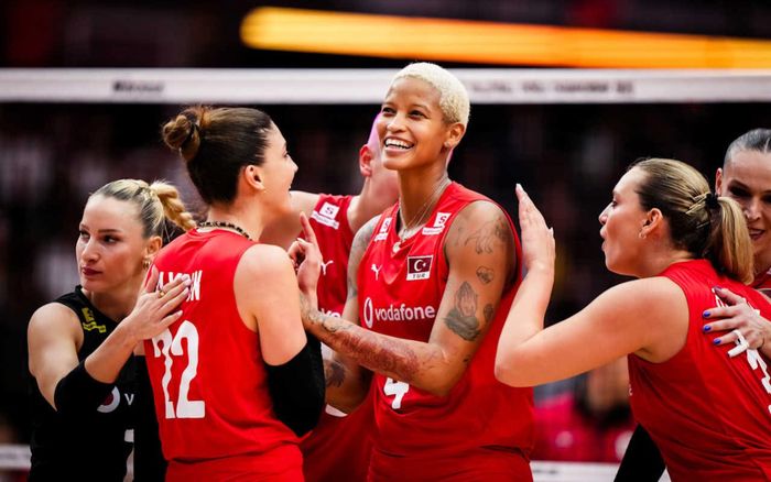 Tay đập 'khủng' hơn cả Bích Tuyền khiến Nhật Bản dừng bước ở bán kết thế giới