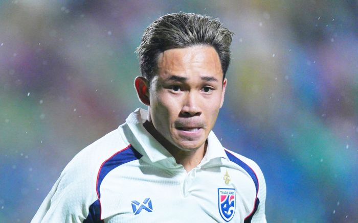 Supachok lao vào đánh cầu thủ Iraq khi Thái Lan thua chung kết