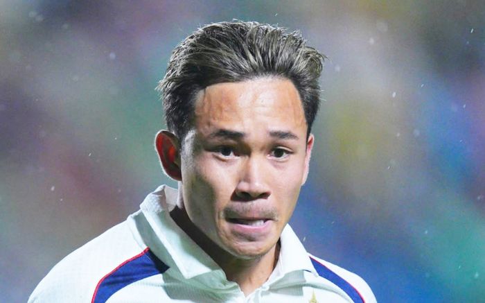 Đòn bẩn khiến Supachok đánh cầu thủ Iraq