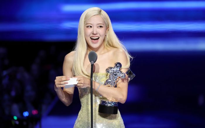 Rosé thắng giải thưởng quan trọng tại VMAs 2025