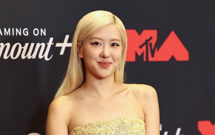 Rosé có xứng đáng với chiến thắng lịch sử tại VMAs 2025?