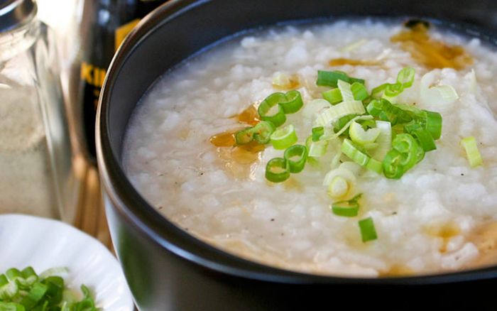 Ăn cháo liên tục một thời gian dài, cơ thể sẽ phản ứng ra sao?