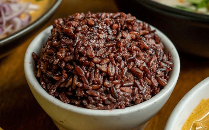 Ăn gạo lứt thường xuyên, 5 điều đặc biệt gì xảy ra với sức khỏe?