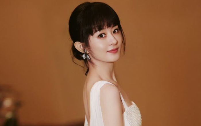 Tạo hình khác lạ của Triệu Lệ Dĩnh