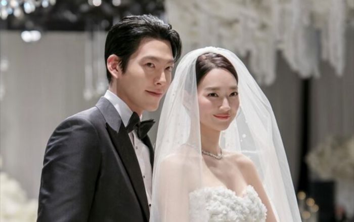 Điều ít ai biết bên trong lễ cưới của Kim Woo Bin và Shin Min Ah