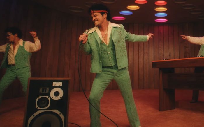Bruno Mars có đang lặp lại chính mình?