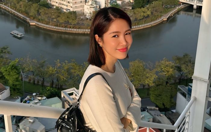 Nụ hôn của người đặc biệt dành cho Lê Phương sau khi đón tin vui sau 10 năm