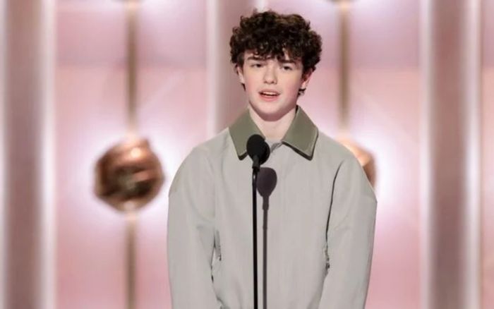 Owen Cooper đi vào lịch sử Quả Cầu Vàng với chiến thắng kỷ lục tuổi 16