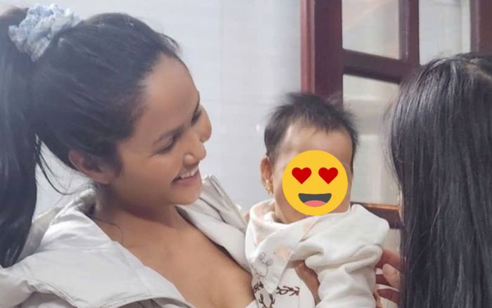 H'Hen Niê tiết lộ sự thay đổi bên trong điện thoại từ khi có con nhỏ