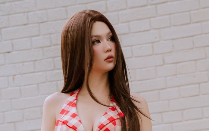 Không 'hại' được Ngọc Trinh