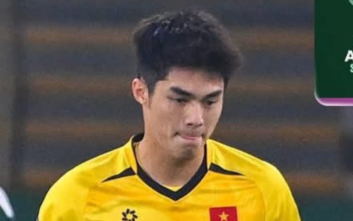 Đồng hồ thông minh của thủ môn Trần Trung Kiên