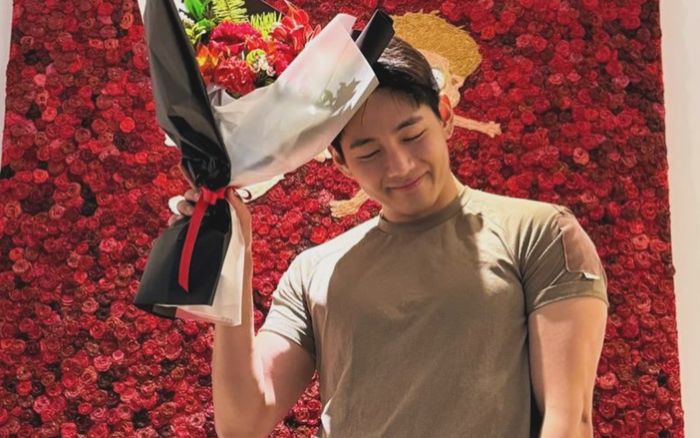 V (BTS) lập kỷ lục vô tiền khoáng hậu trên mạng xã hội