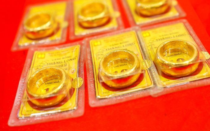 Giá vàng hôm nay (13/1): Vàng nhẫn bùng nổ, một nơi bỏ xa các thương hiệu khác
