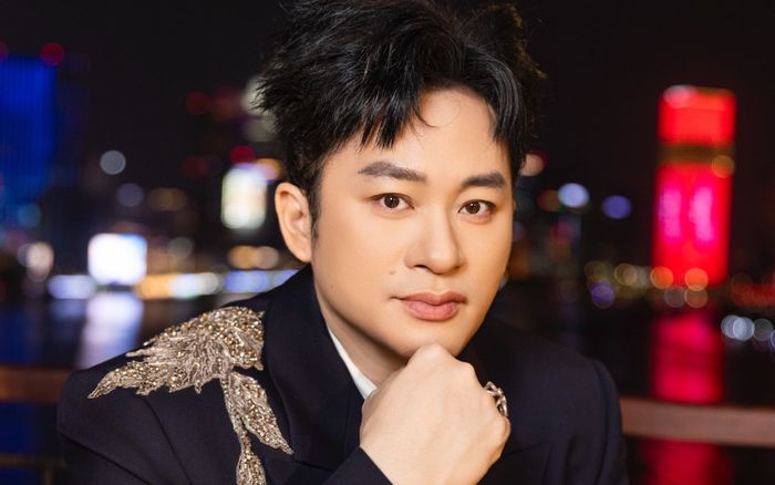 Tùng Dương: 'Nghệ sĩ mất bình tĩnh trước công chúng, thứ rơi xuống đầu tiên là nhân cách'