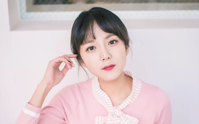 Kang Eun Bi lần đầu tiên chia sẻ về tổn thương tâm lý do bị bắt nạt ở trường học