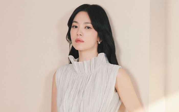 Song Hye Kyo khoe visual mướt mắt, trẻ trung khó tin ở tuổi 45