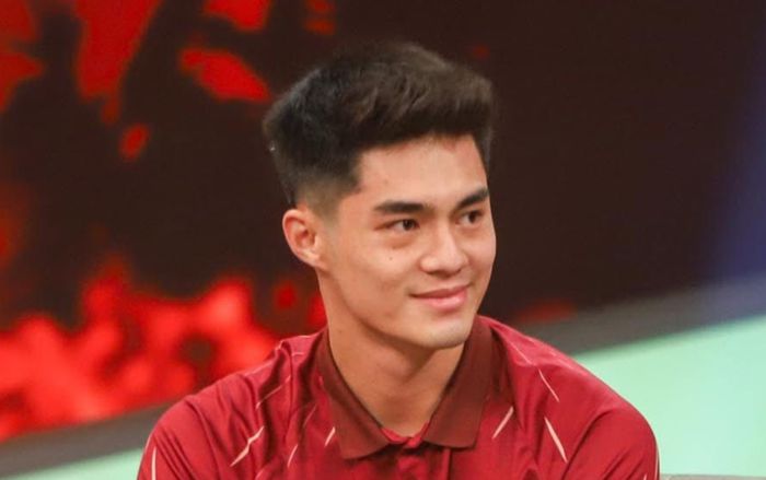 Phụ kiện đặc biệt của thủ môn Trần Trung Kiên