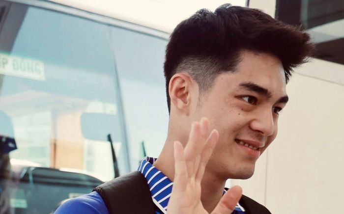 Kiểu tóc quen thuộc của thủ môn Trần Trung Kiên