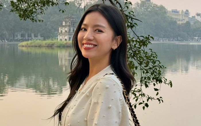 Phong cách đời thường của mỹ nhân Mưa Đỏ