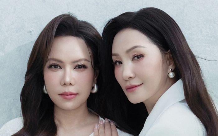 Việt Hương và Hồng Đào cùng nhận Nữ chính xuất sắc nhất