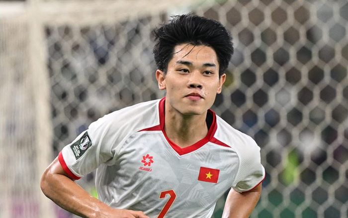 Quá đáng lo cho tiền đạo Đình Bắc