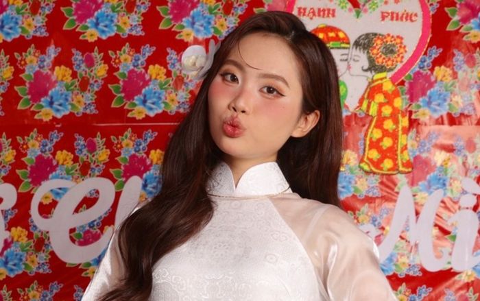 Những lần mặc áo dài gây thương nhớ của Phương Mỹ Chi