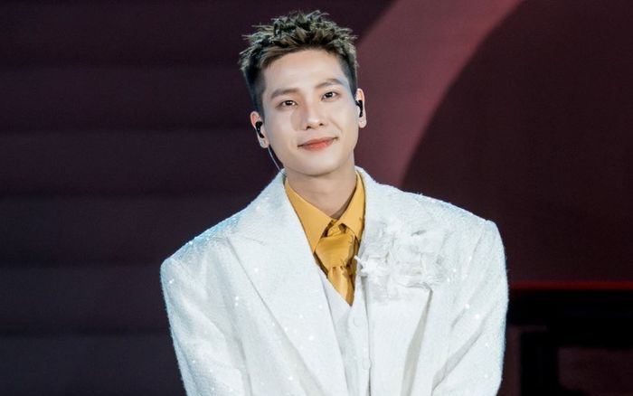 Quân A.P lần đầu 'công khai' người đặc biệt