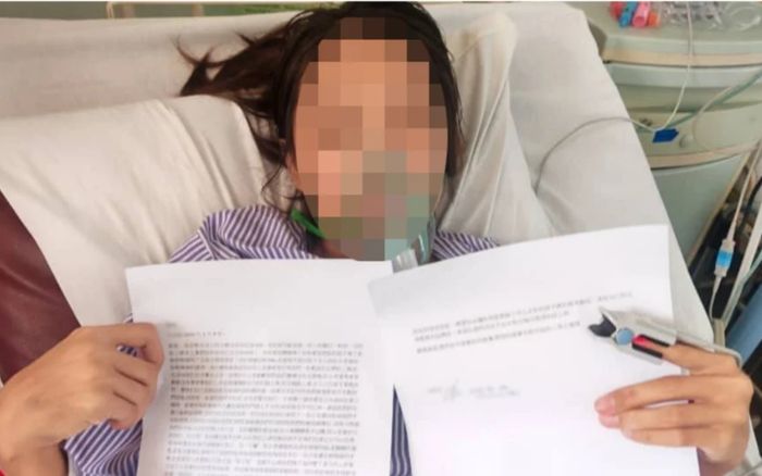 Cô gái 22 tuổi qua đời vì ung thư, để lại bức thư tố cáo cha ruột và mẹ kế