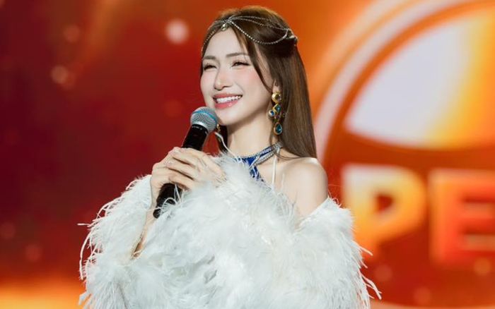 Hòa Minzy báo lỗ vốn