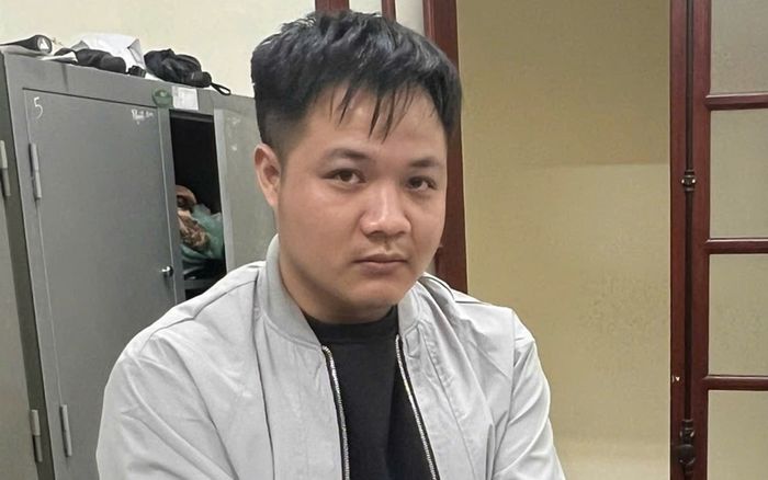 Xuống hầm chung cư lấy ô tô, chủ xe tức tốc trình báo Công an