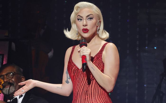 Mạng xã hội 'dậy sóng' với Lady Gaga