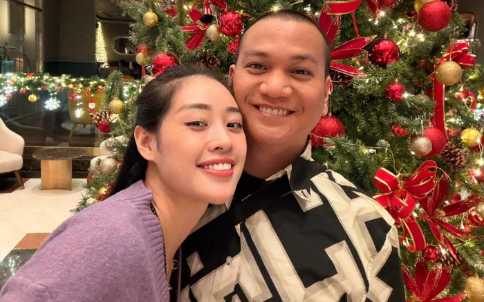 Khánh Vân nức nở khi được chồng hơn 17 tuổi cưng chiều, netizen ào ào 'xin vía'