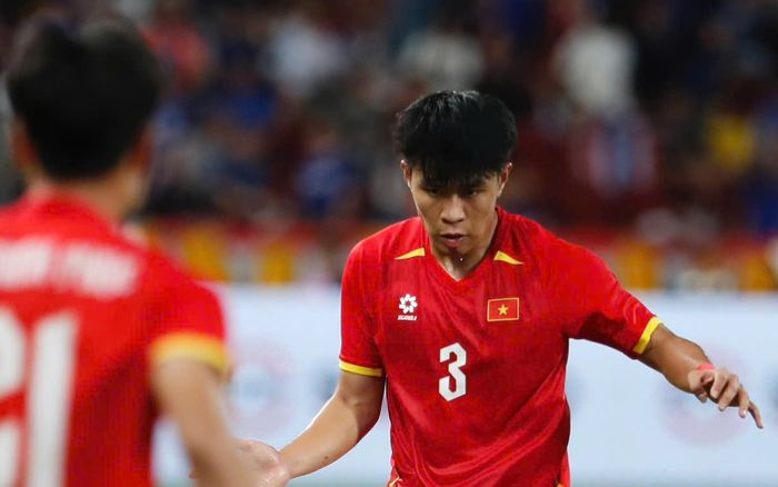 Trung vệ Phạm Lý Đức chính thức trả giá đắt với AFC