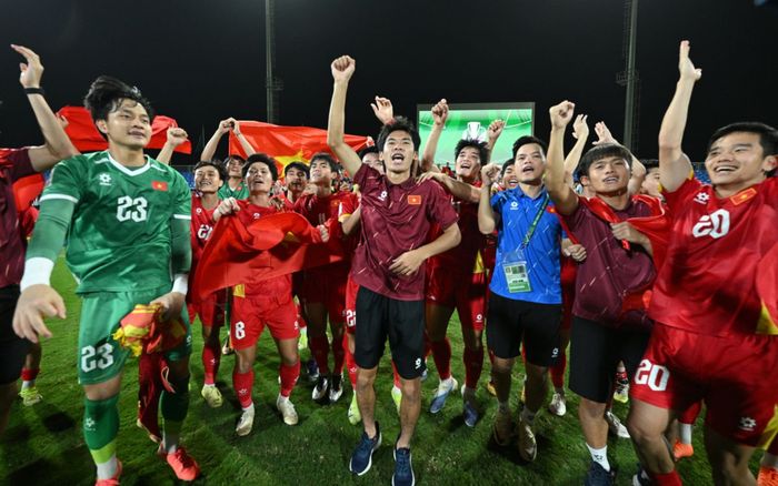 Trả lời AFC, HLV Kim Sang Sik tự hào khi U23 Việt Nam đánh bại U23 Hàn Quốc