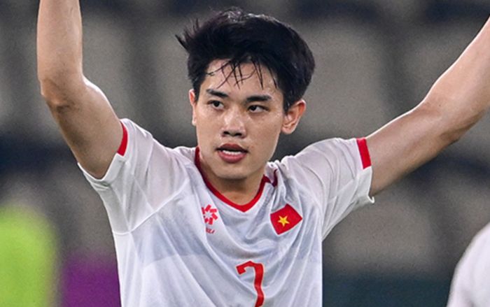 'Mỏ vàng' của tiền đạo Đình Bắc