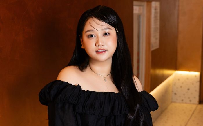 Trúc Anh hạnh phúc báo tin mừng