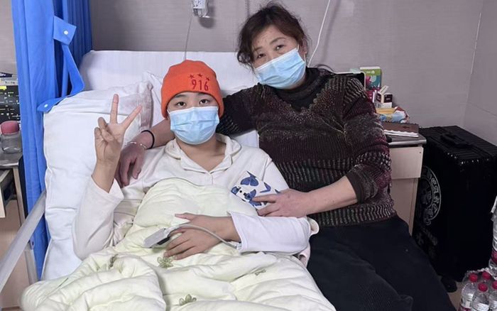 Mắc bệnh hiểm nghèo, cô gái bất ngờ phát hiện sự thật được giấu kín suốt 21 năm