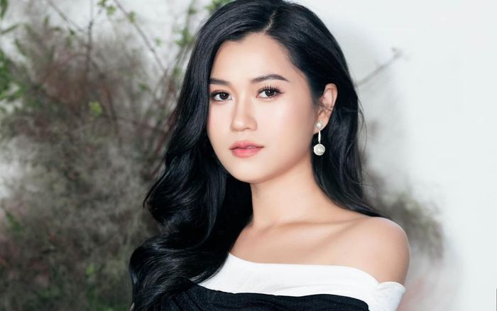 'Dậy sóng' với Lâm Vỹ Dạ