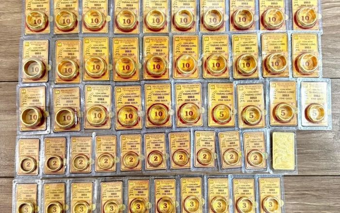 Giá vàng hôm nay (26/1): Vàng nhẫn nóng rực đầu tuần, người mua – kẻ bán đều dè chừng