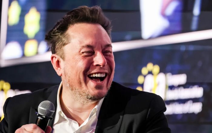 Elon Musk trở thành tỷ phú nghìn tỷ USD đầu tiên?