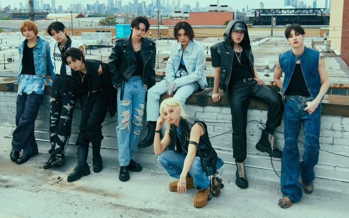 Stray Kids bị kêu gọi tẩy chay