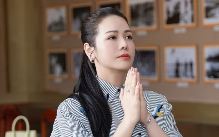 Nhật Kim Anh xuất gia gieo duyên