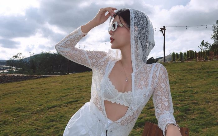 Ngọc Trinh gây chú ý khi chia sẻ về chuyện tình cảm