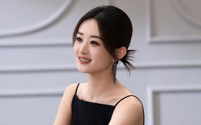 Triệu Lệ Dĩnh nhận tin vui