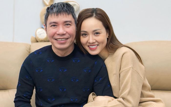 Vợ NSND Công Lý nói rõ lý do nghỉ việc để chăm chồng, ai nghe xong cũng xúc động