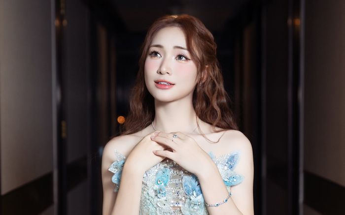 6 chữ người đàn ông đặc biệt nhắn gửi sau khi Hòa Minzy có tin vui