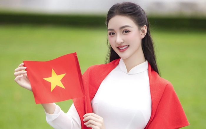 Á hậu Cẩm Ly - người được 'đẩy thuyền' với Đình Bắc đang theo học tại ngôi trường đặc biệt ra sao?