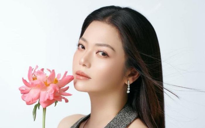 Vóc dáng nóng bỏng của nữ diễn viên U50 trong phim giờ vàng