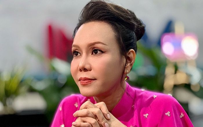 Việt Hương đã 'căng'